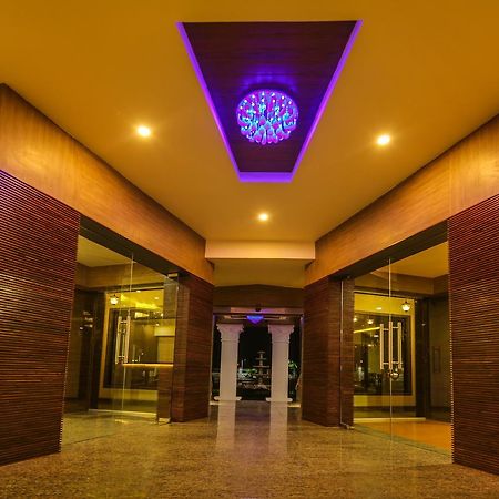 Saubhagya Inn International Lucknow Buitenkant foto