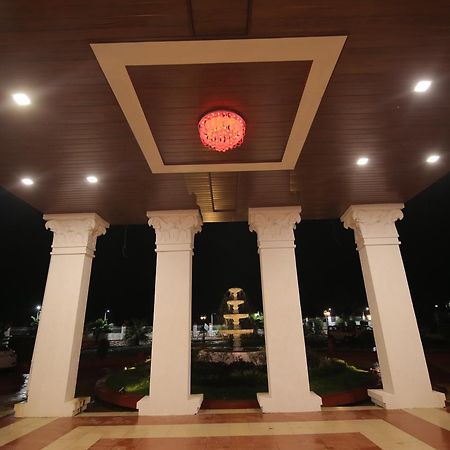 Saubhagya Inn International Lucknow Buitenkant foto