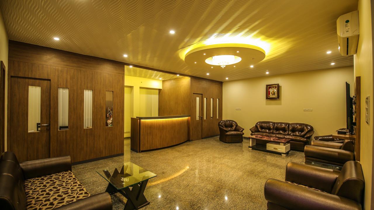Saubhagya Inn International Lucknow Buitenkant foto