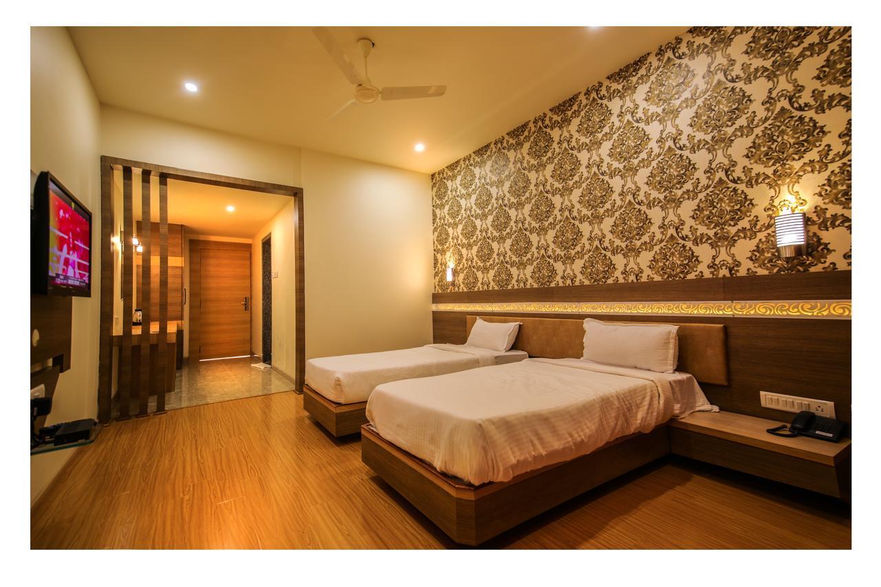 Saubhagya Inn International Lucknow Buitenkant foto