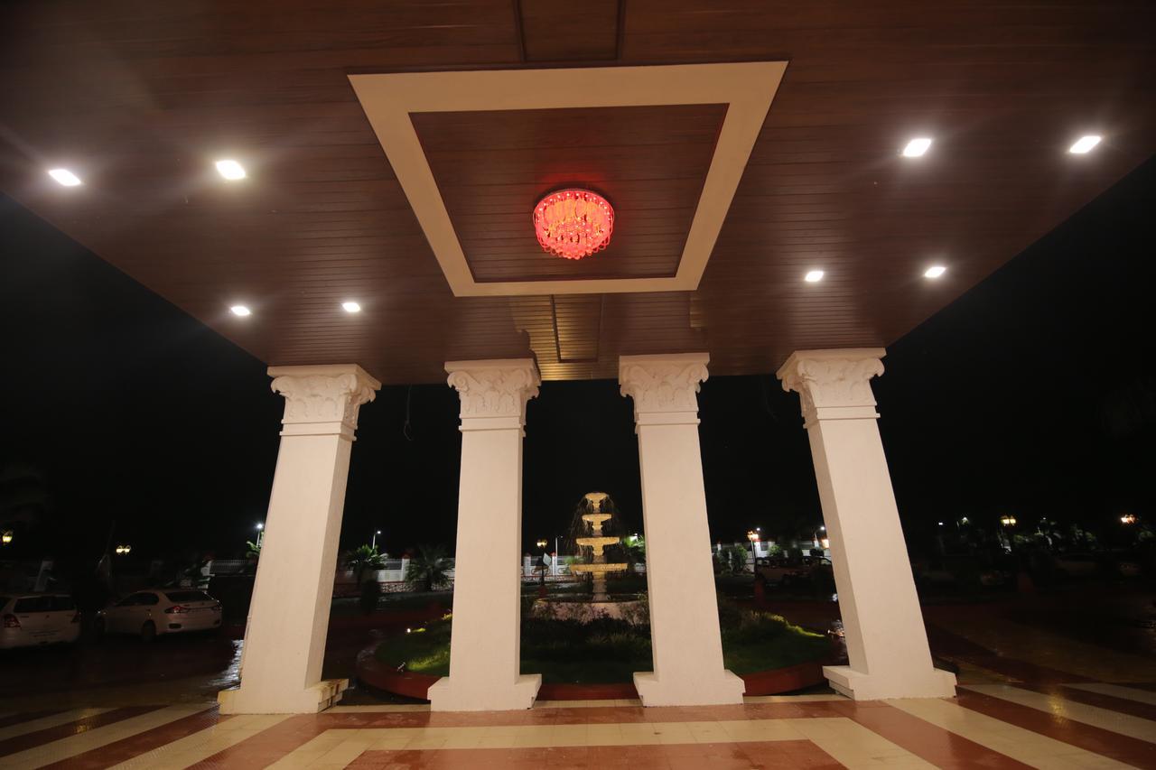Saubhagya Inn International Lucknow Buitenkant foto