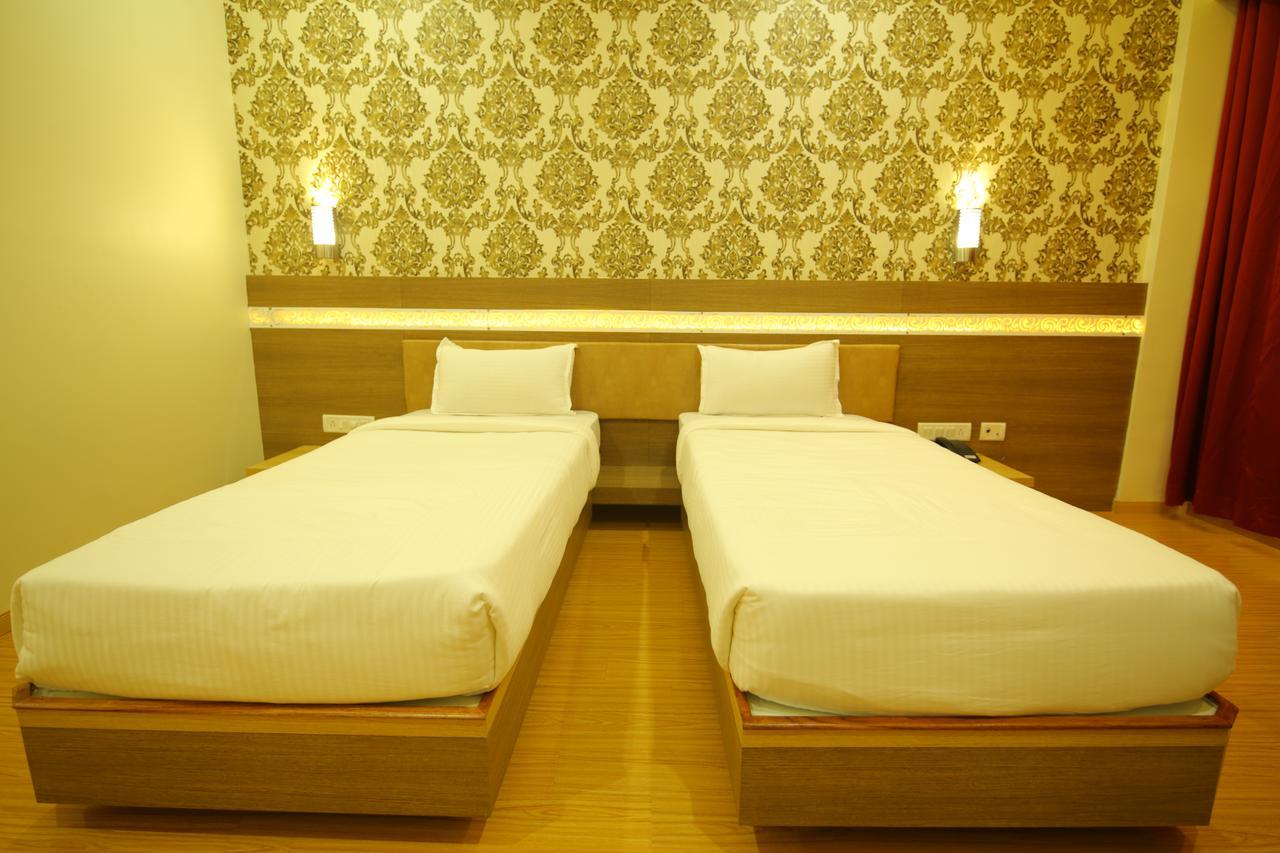 Saubhagya Inn International Lucknow Buitenkant foto