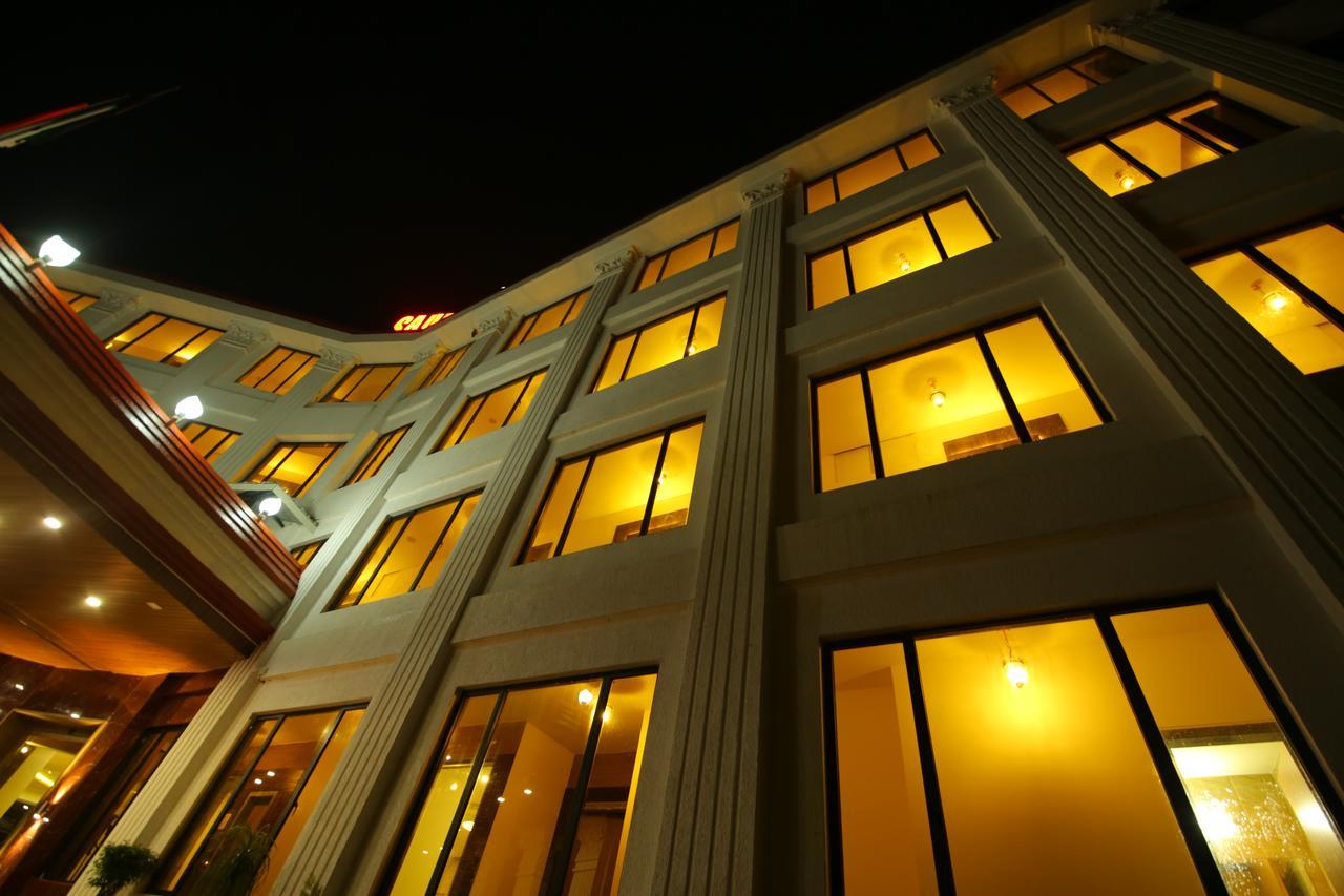 Saubhagya Inn International Lucknow Buitenkant foto