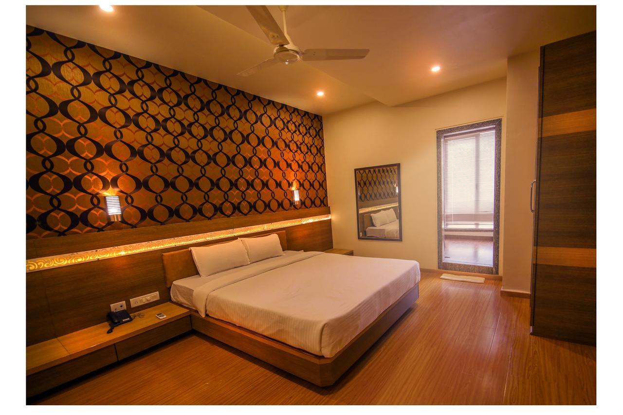 Saubhagya Inn International Lucknow Buitenkant foto